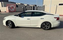 نيسان ماكسيما